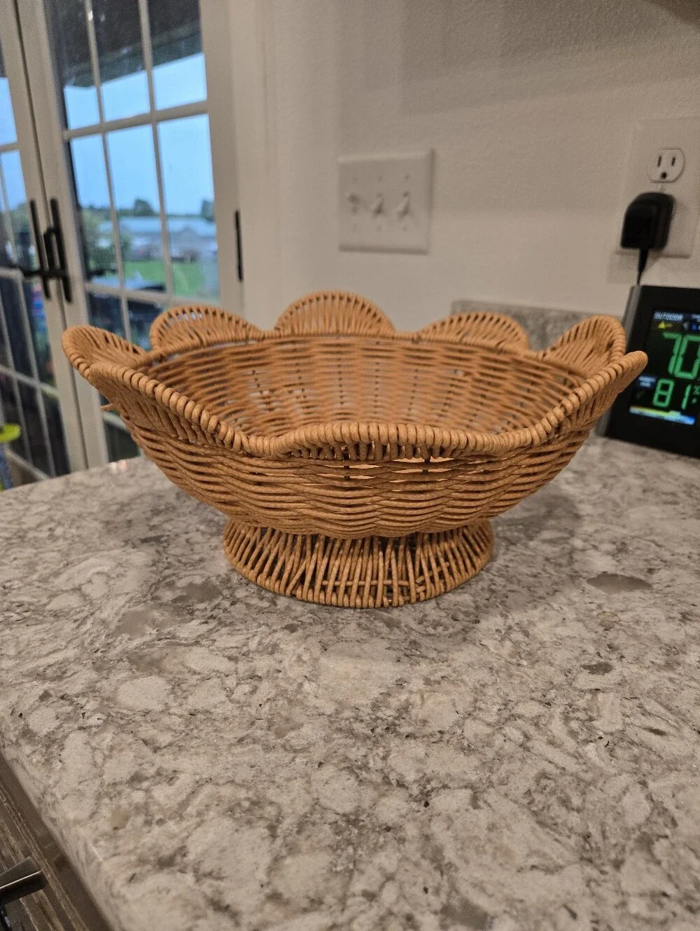 Scalloped Edge, Woven Rattan Decorative Bowl - Natural Tan